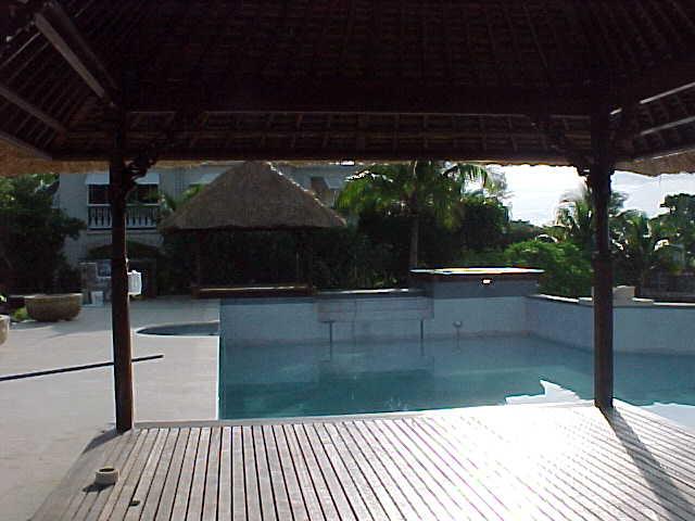 Grand Cayman gazebo p3
