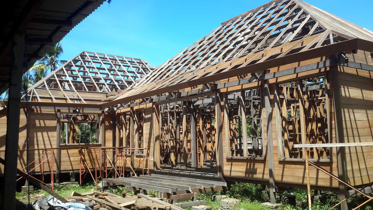 Construction of left and right side of the unit halfway